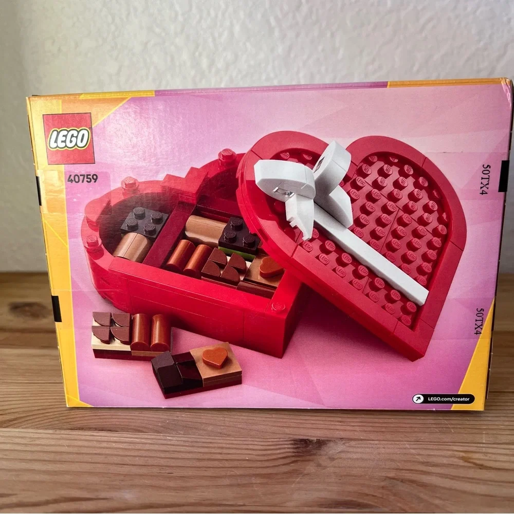 NEW Lego Creator Celebration Series: 2. Valentine's Day Box 40759